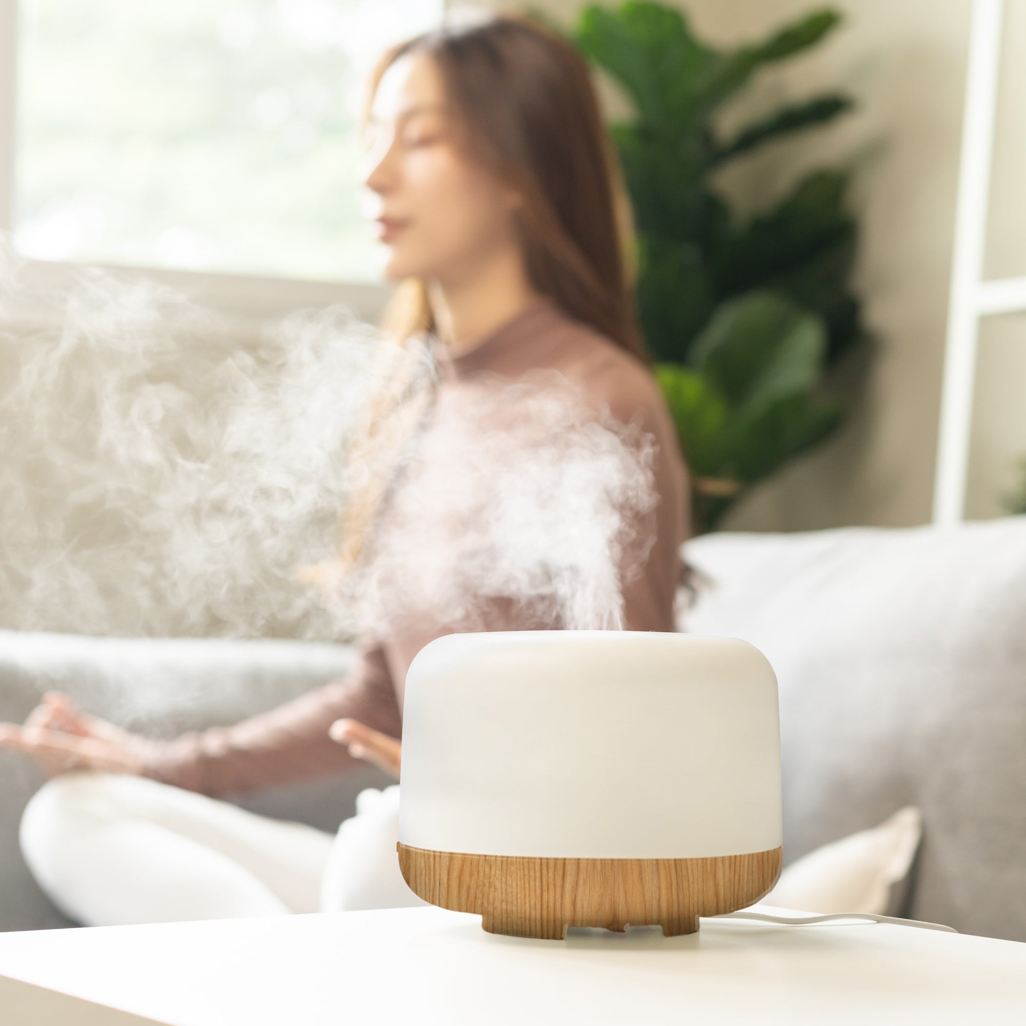 Aroma Diffuser With Wood Grain Base (USB)